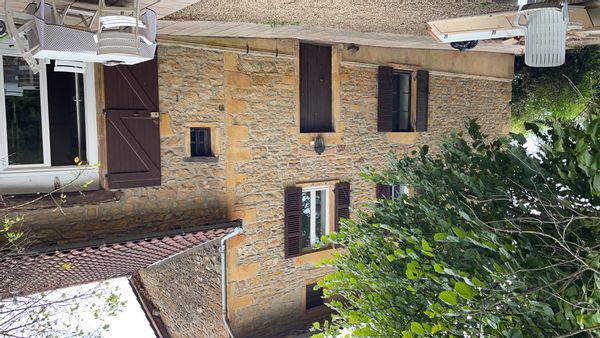 Maison de campagne au cœur des vignes beaujolaises