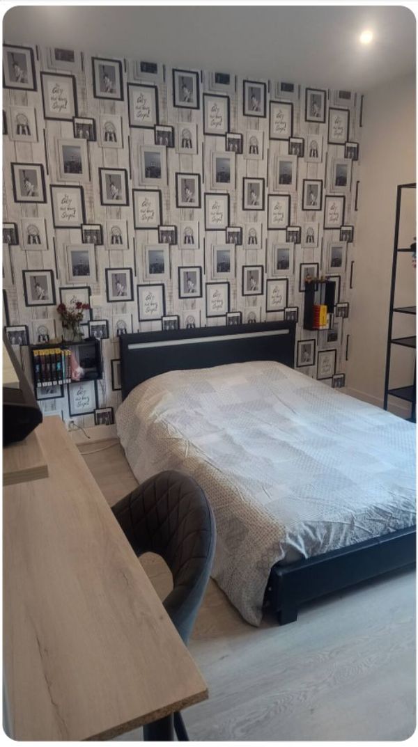 La chambre privée avec TV