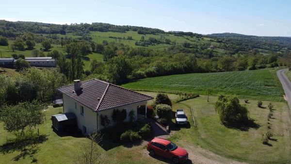 Maison de campagne avec vue.