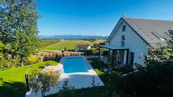 La maison de Claire & Ludo, entre Genève et Lausanne