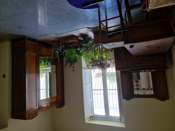 Casa di Nonno. Era la casa dei nostri nonni, che coltivavano i campi che circondano la casa.