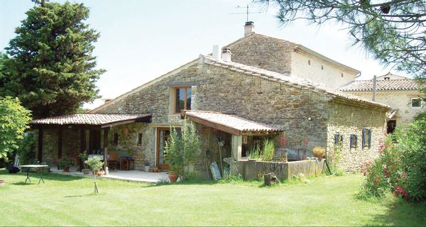 Casa en La Bégude-De-Mazenc