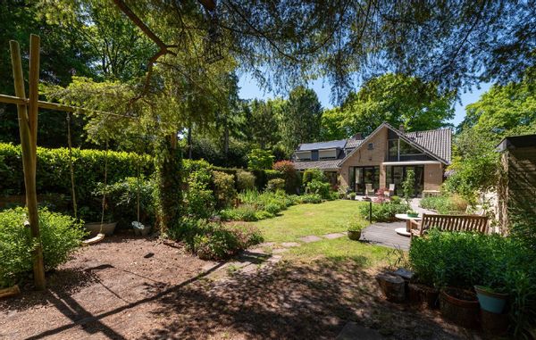 Familyhome central in Holland