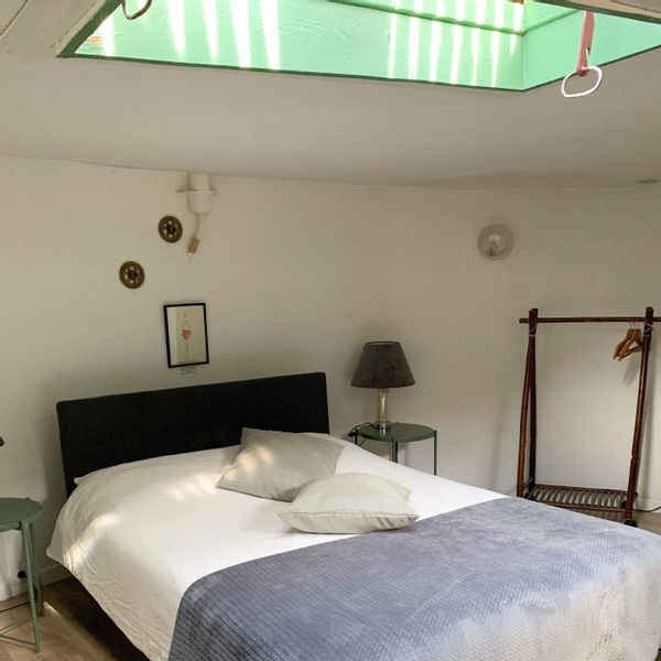 Houseboat near Paris!