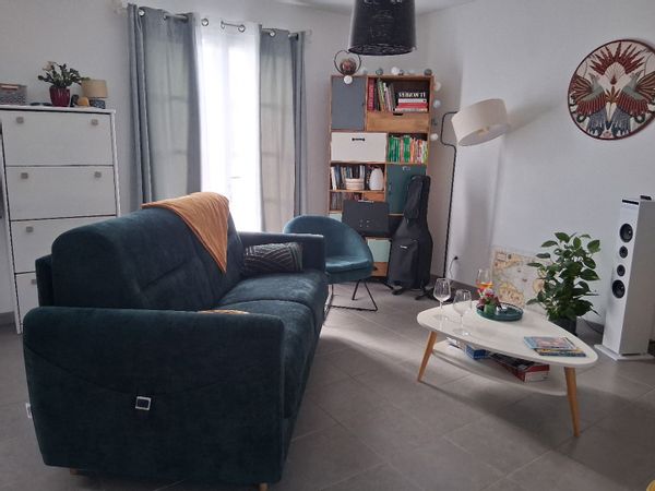 Maison familiale cosy avec jardin, toute équipée, 15 minutes de La Rochelle et des plages