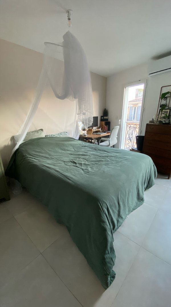 Suite climatisée avec salle de bain privée
