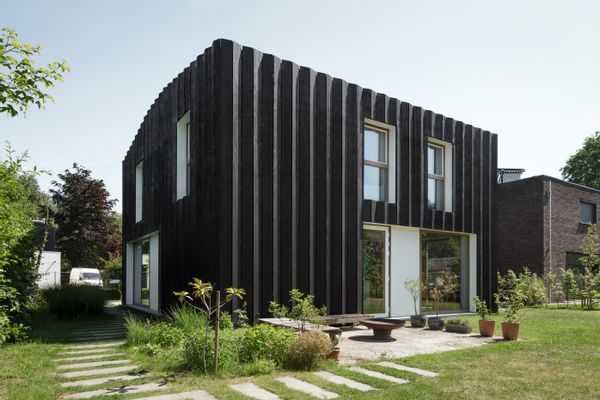 Large familyhouse + garden next to park and close to historical centre of Ghent