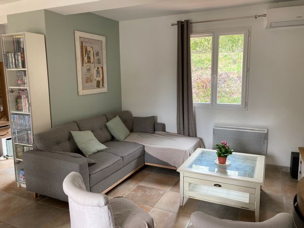 Chambre indépendante chez nous, pour de belles rencontres!