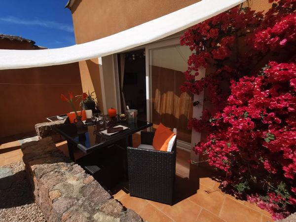 Gîte indépendant de ma maison principale, a 1km du plein centre de Porticcio, magnifique petite ville balnéaire dans le magnifique golfe d Ajaccio