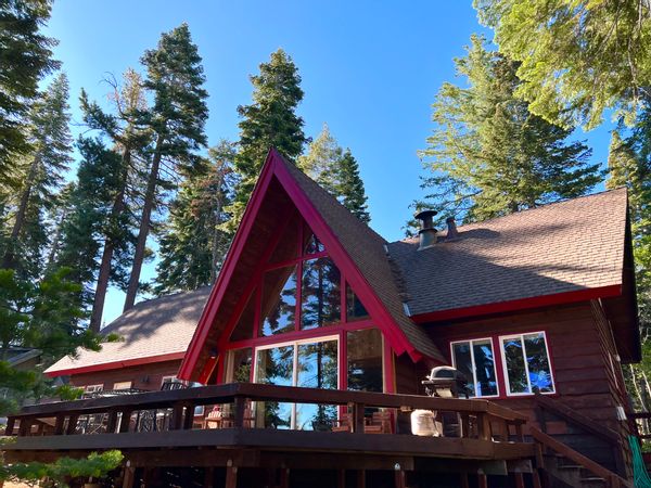 La maison de Michelle, Anne, Tristan, and Mia