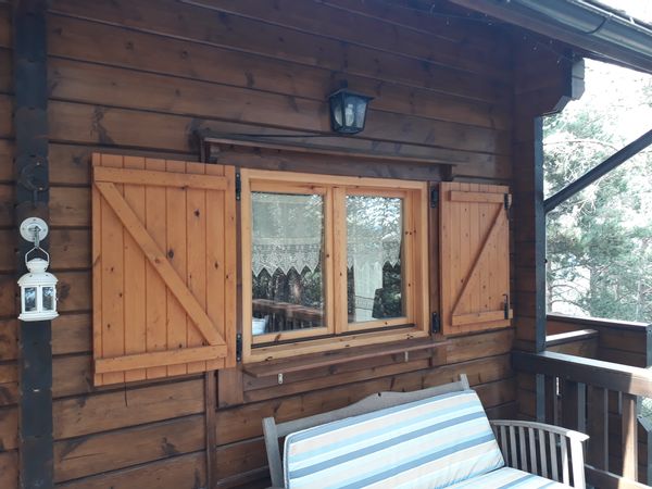 La maison de mOe's house!