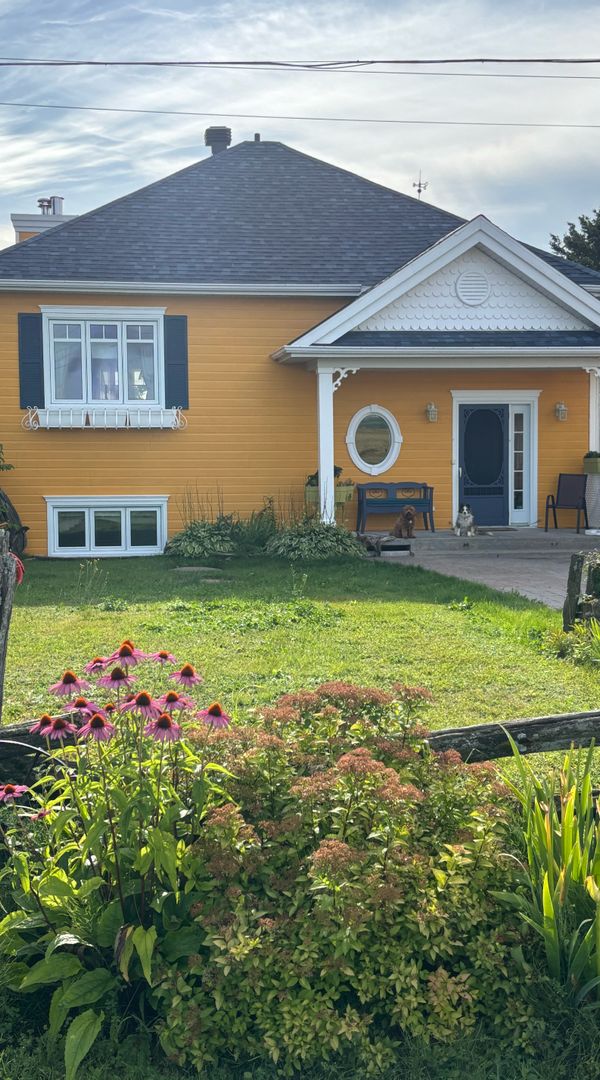 Maison bord de l’eau à Odette et Paul