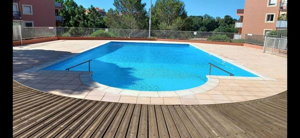 VACANCES AU CALME AVEC PISCINE