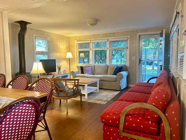 Charming Cape Cod Retreat – Walk to the Beach