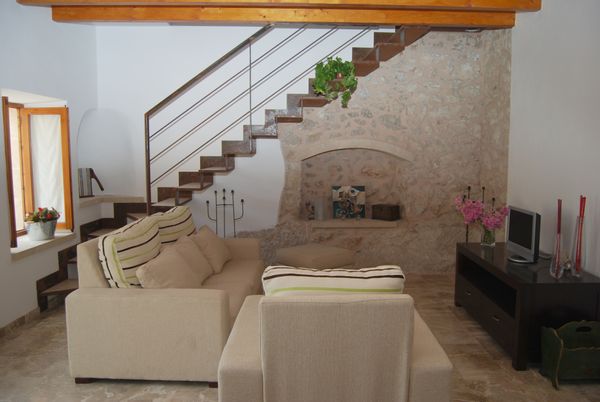 Leni's house