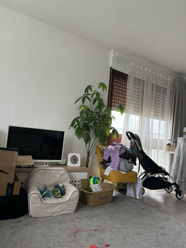 Caroline's house