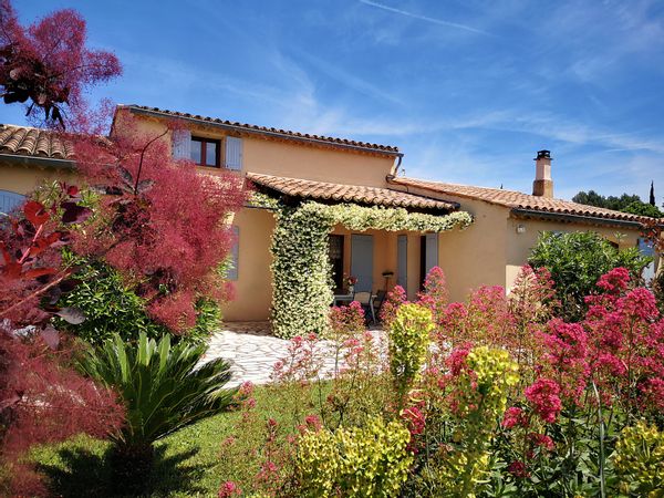 CHEZ JOËLLE ET DANIEL