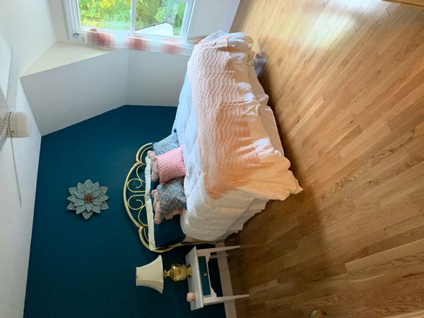 Central North Carolina-Large comfortable and private home in Greensboro