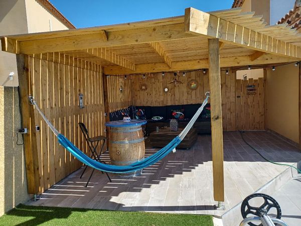 La maison de Virginie Maison 3 chambres avec piscine et jardin, proche de la mer.