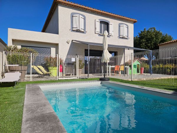 Villa familiale avec piscine au cœur des Alpilles