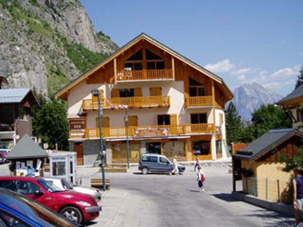CHALET PIERROT en plein coeur du village
