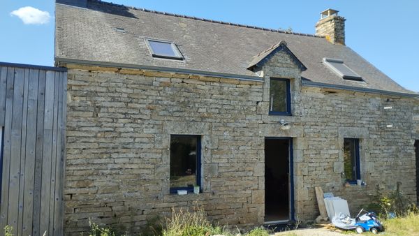 Maison bretonne en pierre a la campagne Morbihanaise!