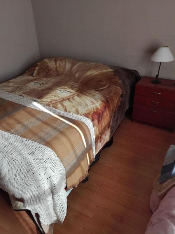 Casa de dos plantas: 2 dormitorios + 2 baños. Junin, Buenos Aires, Argentina.