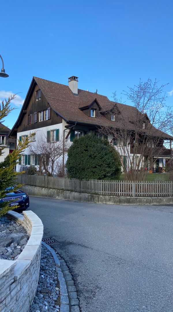 Montserrat's house