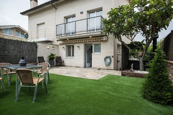 Beautiful house in the heart of Catalonia; close to Montserrat Mountain, Barcelona, Sitges, Pirineus