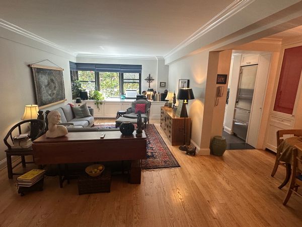 Spacious 2BR Apt on Manhattan's Upper West Side near Central Park [ONLY SEEKING JANUARY LONDON SWAP]