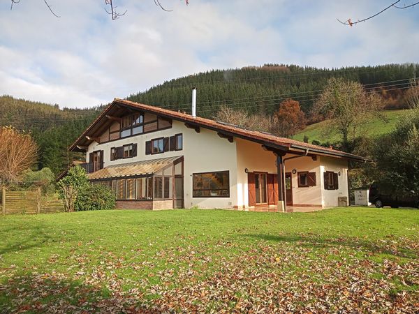 Casa di Aitor, Amaia, Nora eta Lur