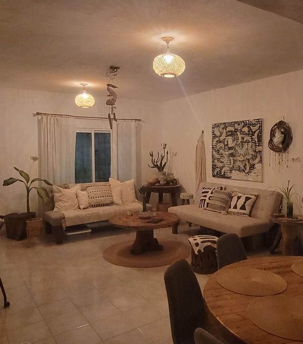 beach house in a local neighborhood