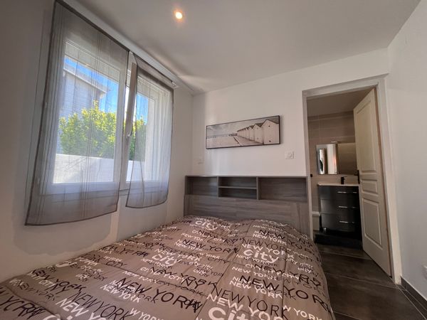 T2 rénové, Gruissan plage, mer et commerces à pieds