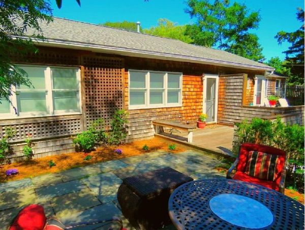Provincetown Pleasant Cottage