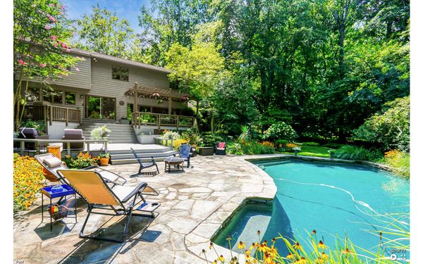 Magic Garden and pool view—only for Dec 1-10th