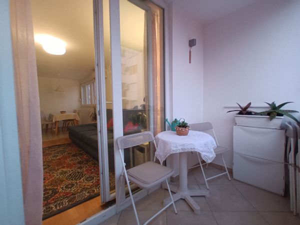 Close to the center and the beach place for family or couple