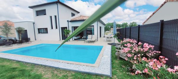 Toulouse Échange réciproque (Piscine ou bord de mer) Maison équivalente uniquement.