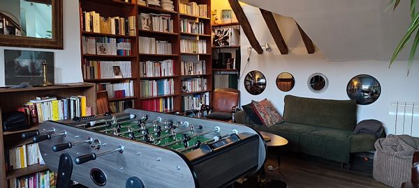 Emma's house