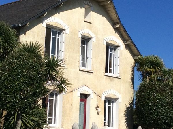 Home in Plounéour-Brignogan-Plages