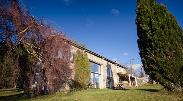 Maison d'architecte au coeur du parc du Pilat, chez Héloïse et Olivier