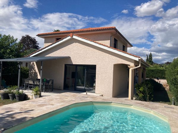 Un petit cocon familial au calme, proche de Lyon