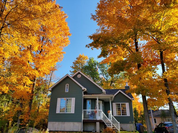 Maison familiale située au cœur de la vallée des Outaouais en périphérie des Laurentides