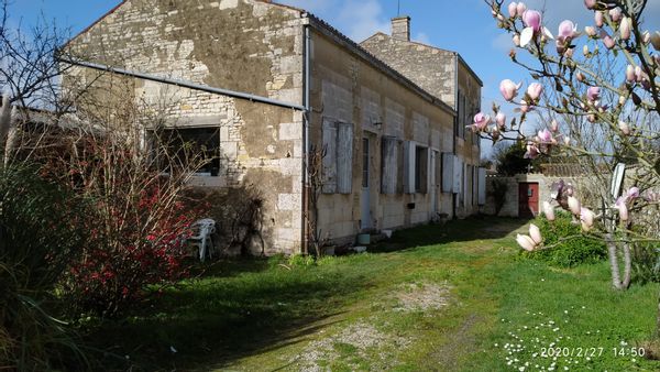 La maison d'Emilie, Grégoire, Eliott et Simon