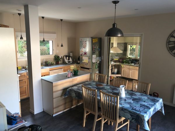 La maison en bordure de forêt