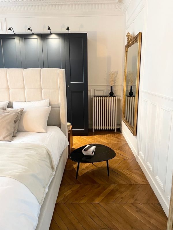 Élégant appartement haussmannien – Dans le quartier des Champs-Élysées, à 2 minutes à pied