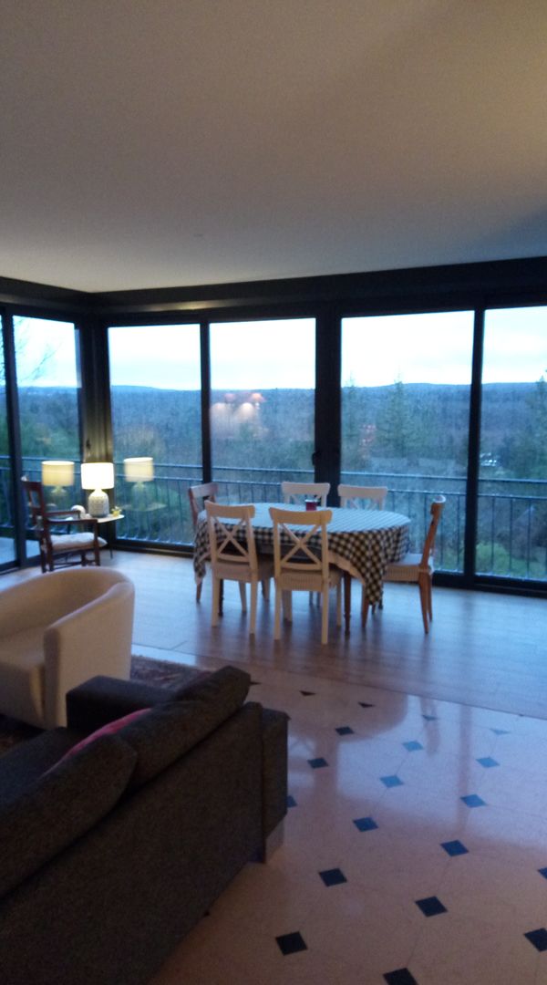 La Grignotière, maison moderne, vue imprenable sur la Seine et forêt de Fontainebleau. Proche Paris.