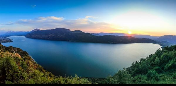 Notre cocon ❤️ entre lacs et montagnes en Savoie