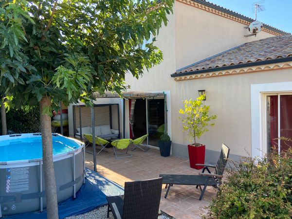 La maison de Nathalie, Farid et des enfants en bord de mer , Languedoc Roussillon