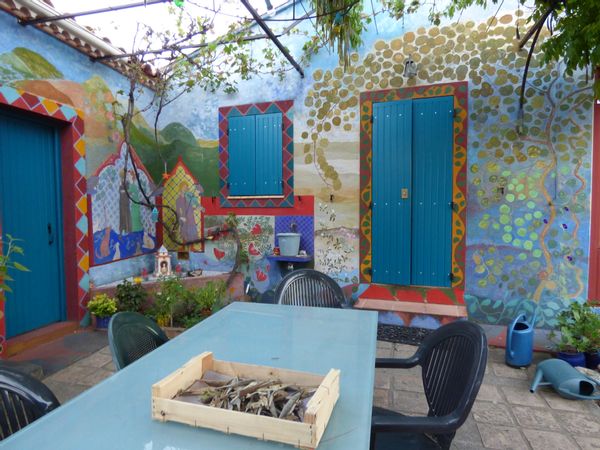 Bienvenue dans notre douce région, runissant beauté et de qualité de vie, à 15mn du Pont du Gard !