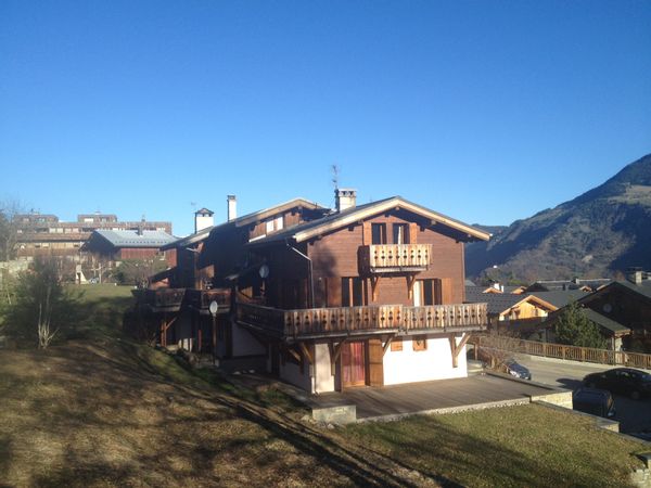 Appartement dans chalet à Courchevel. Aucun échange l 'hiver, merci de le respecter.